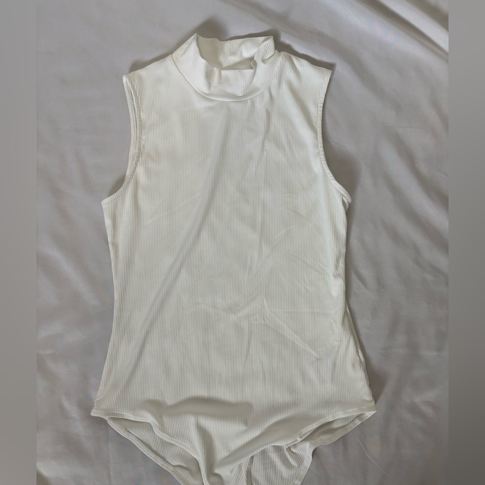 H&M White Ribbed Sleeveless Bodysuit
